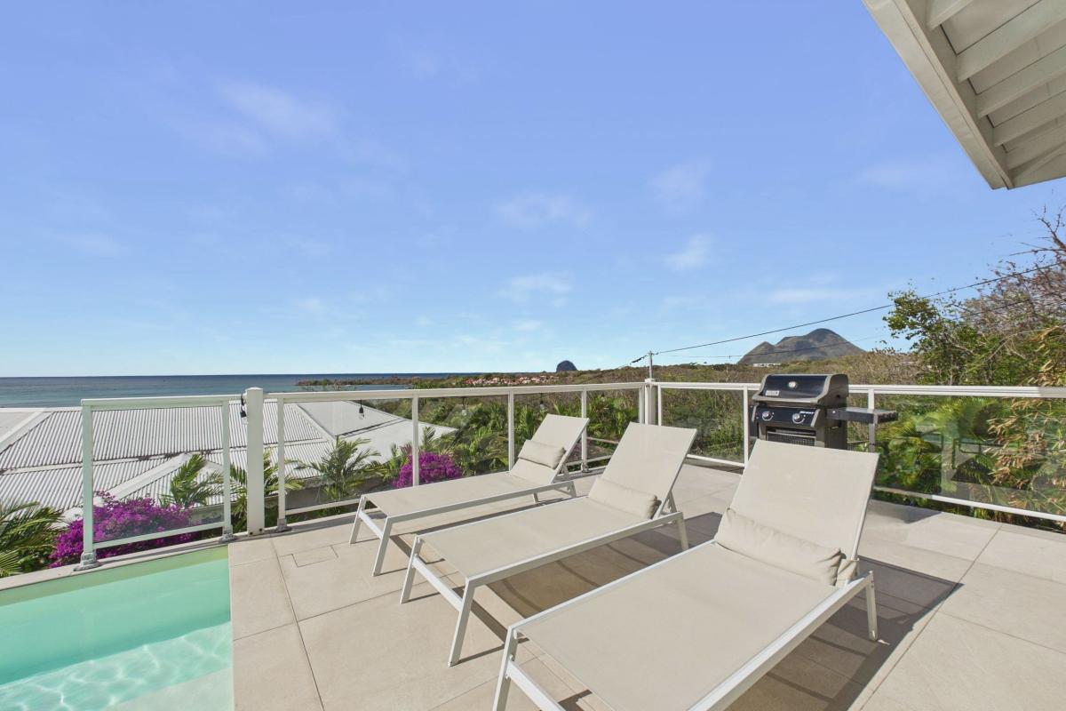 Location villa piscine 3 chambres diamant - transat